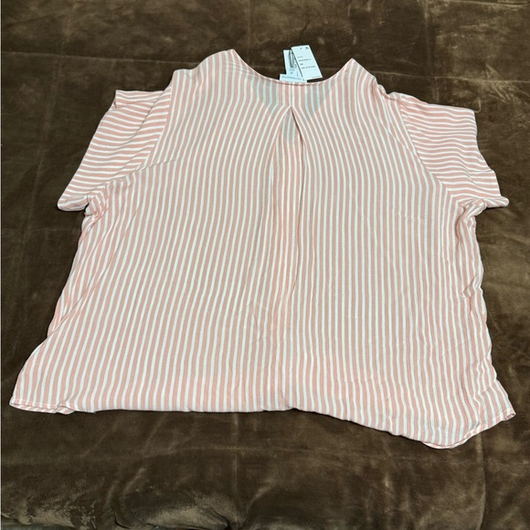 NWT woman’s size 2x Liz Claiborne Blouse - Picture 4 of 9